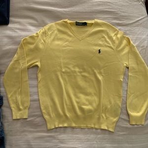 Ralph Lauren Light weight v-neck sweater